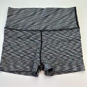 OFFLINE By Aerie Seamless Super Shortie